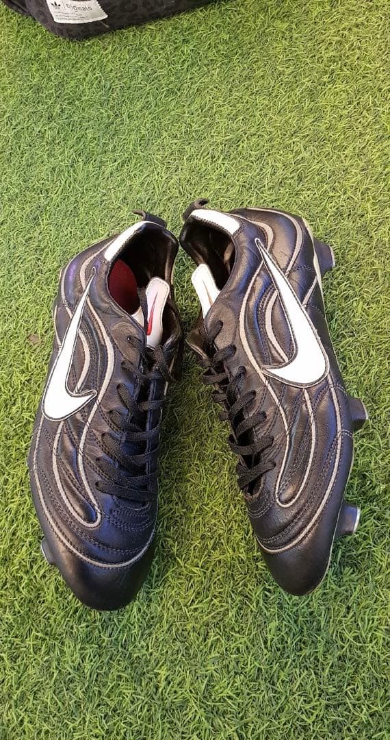 ナイキ マーキュリー サッカーシューズ 初代モデル