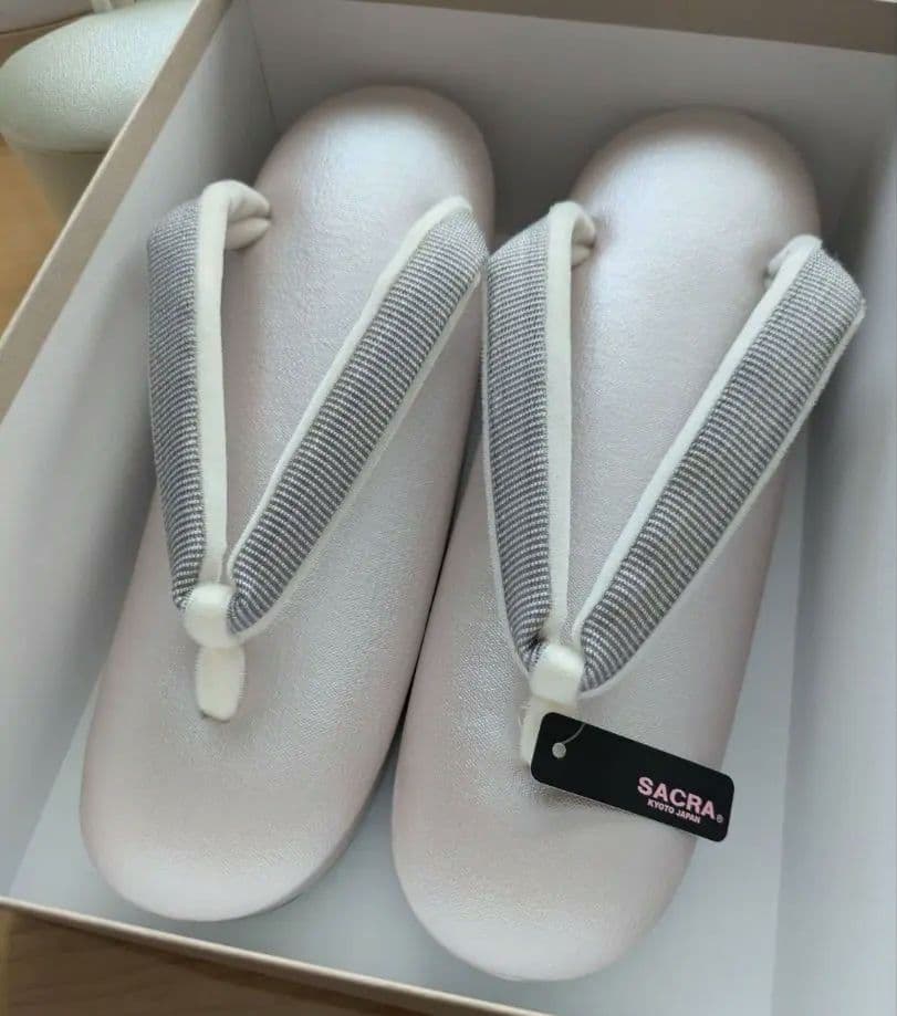 正絹京都一栞色無地美しいキモノ掲載