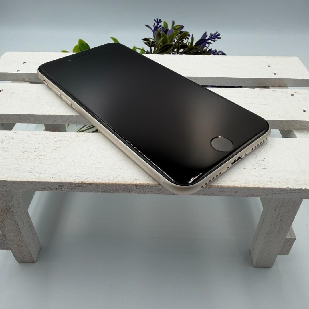 iPhone SE第3世代 64GB スターライト 278