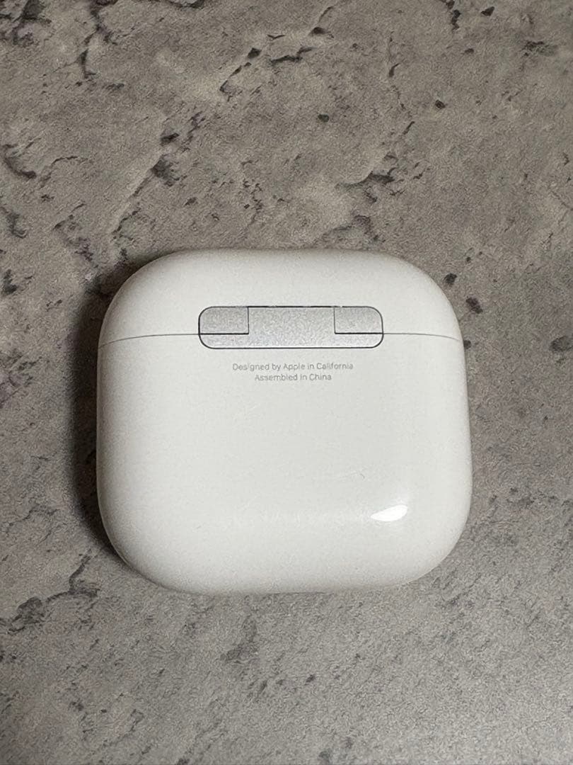 Apple AirPods 4 ノイキャン非搭載モデル