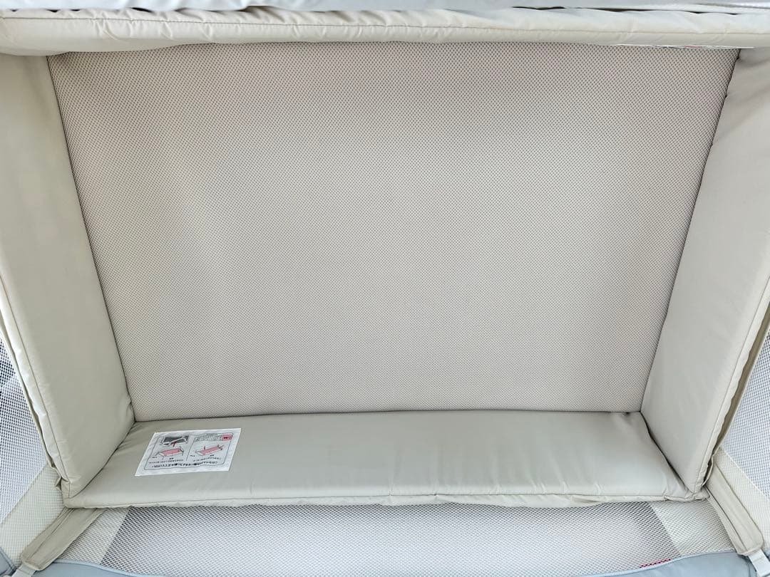 アップリカ　ココネルエアー　ホワイトグレー