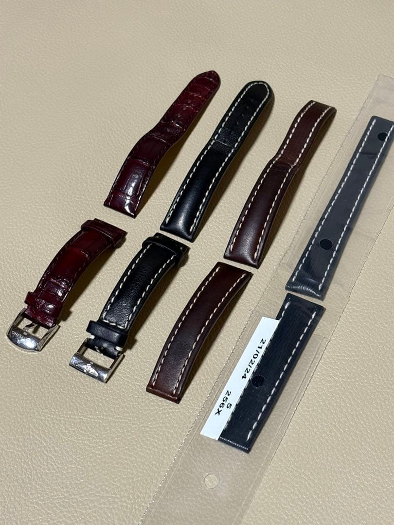 BREITLING NAVITIMER AUTOMATIC 35 新品ベルト付き