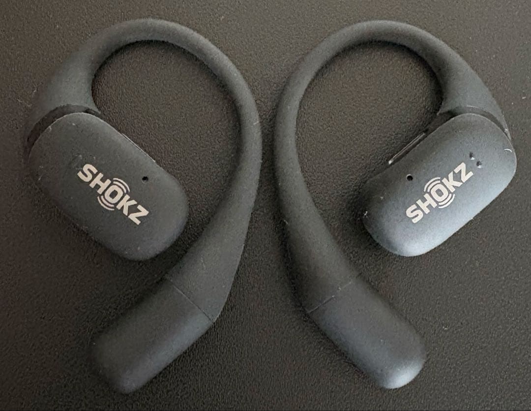【美品】SHOKZ OPENFIT ワイヤレスイヤホン 黒