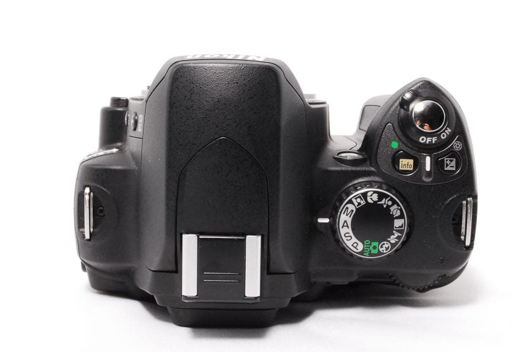 ❤️おまけ多数❤️Nikon D40❤️一眼レフデビューに❤️スマホ転送❤️初心者セット❤️