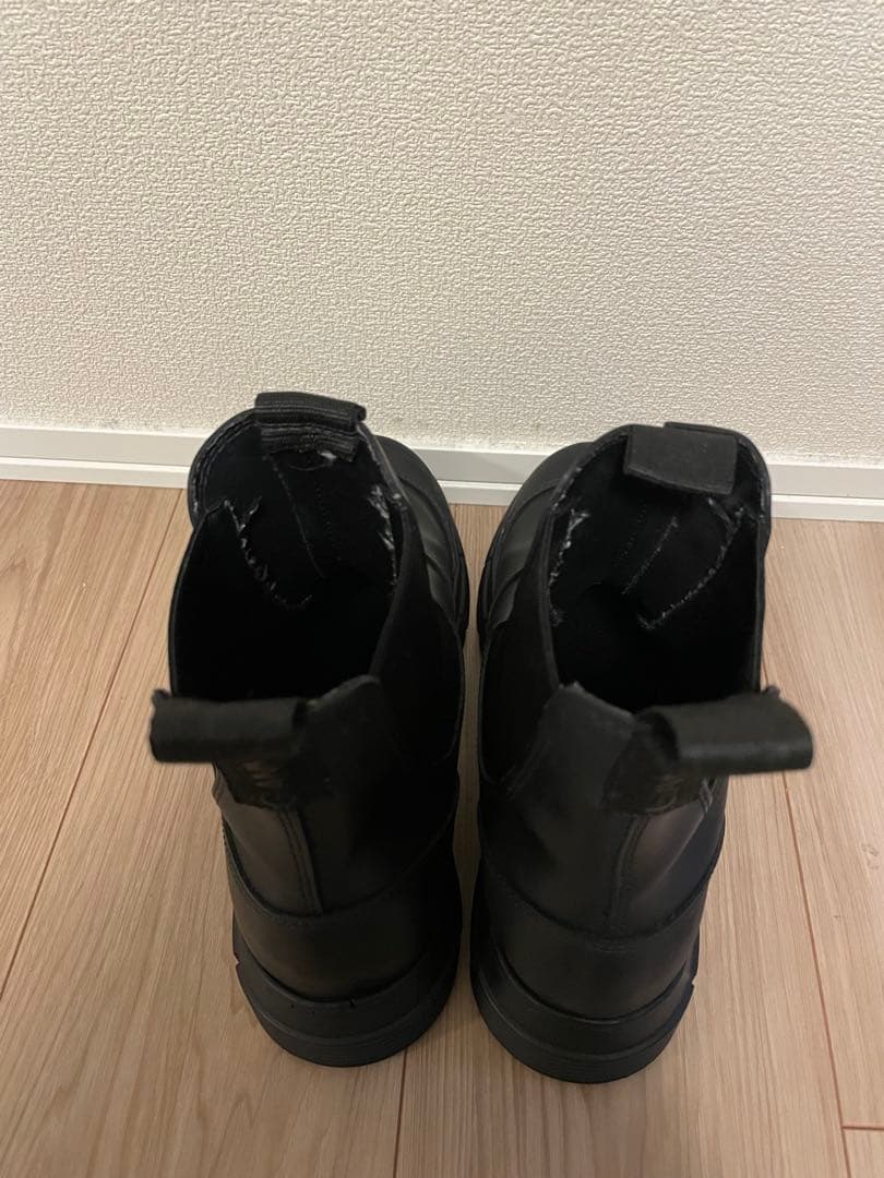GANNI ブラックチェルシーブーツ