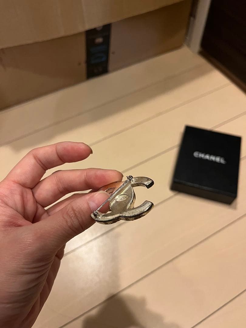正規品　CHANEL ターンロック　ヴィンテージ　ブローチ シルバー