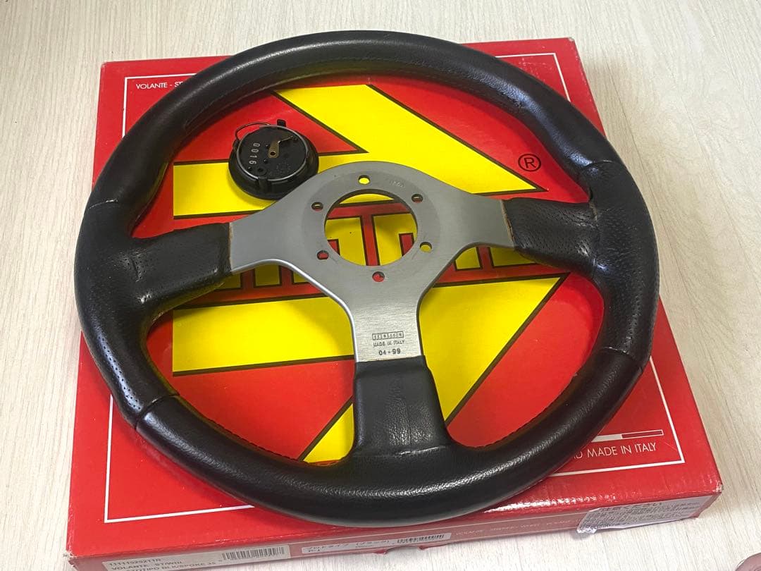 希少　MOMO FIGHTER ステアリング　350mm 即納◎