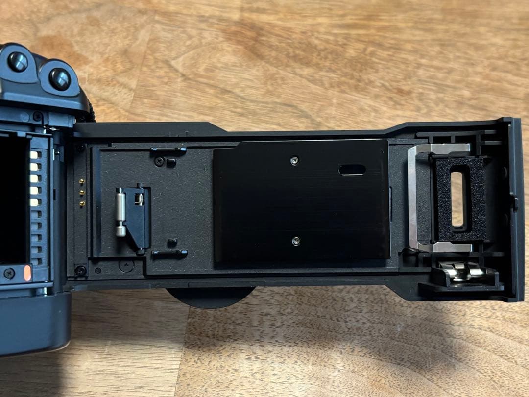 n*n様 Canon EOS 3 フィルム一眼レフカメラ