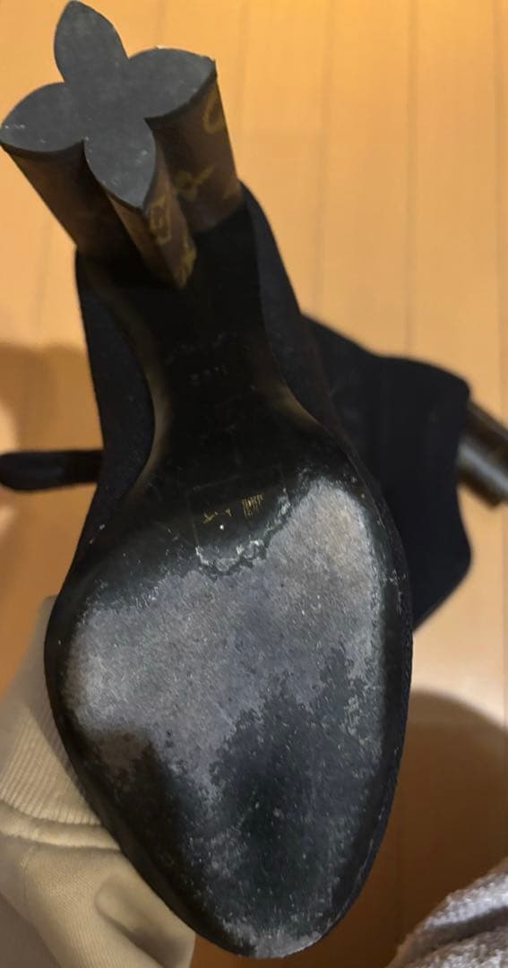 ルイヴィトン ショートブーツ