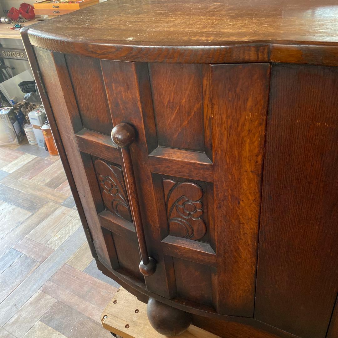 イギリス アンティーク 家具 キャビネット リビングボード 食器棚 飾り棚 収納