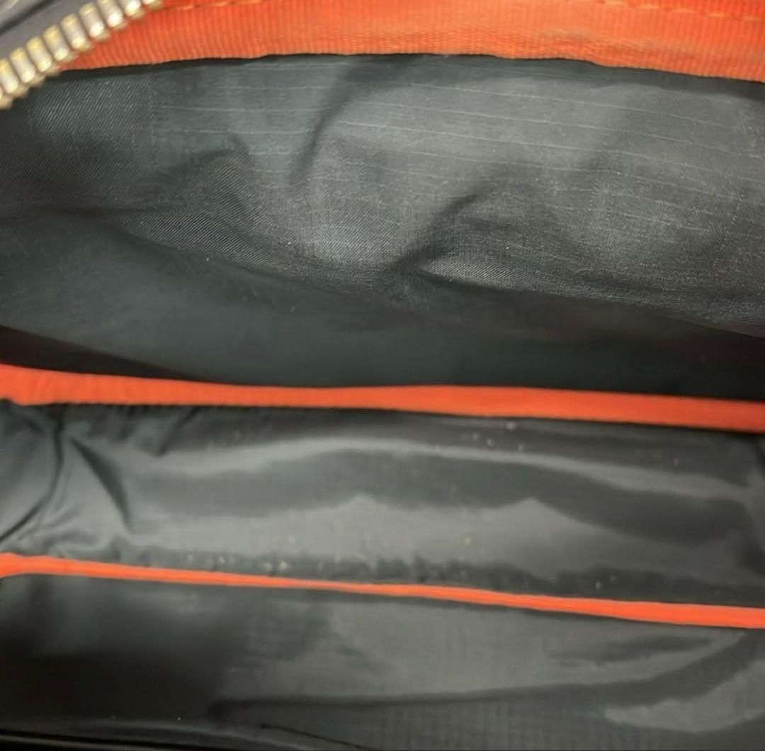 大人気ラコステボディバックモノグラム