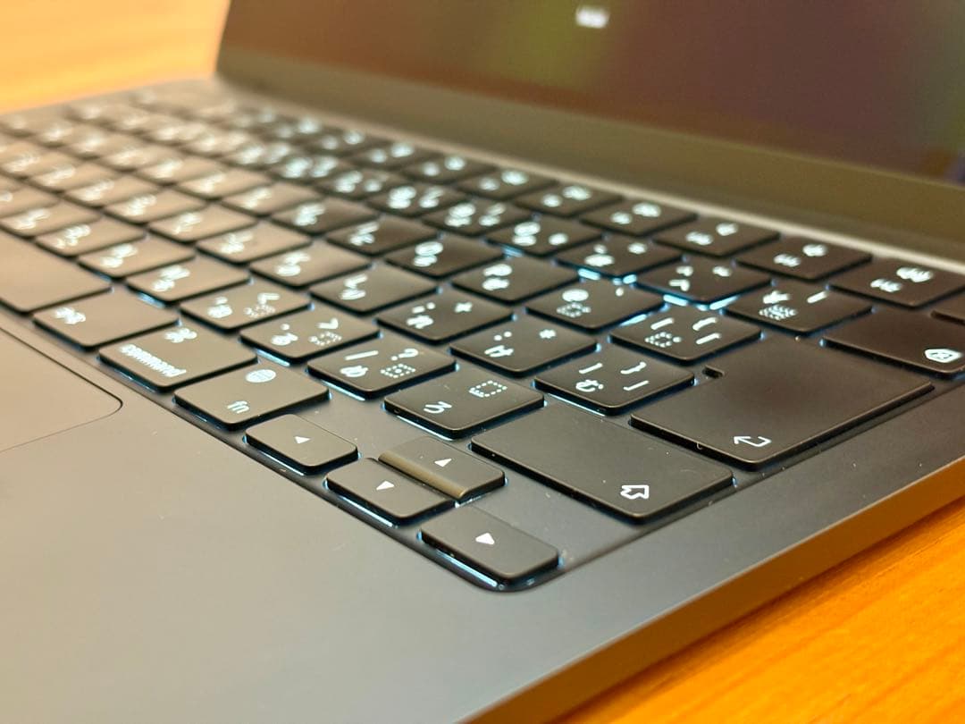 MacBook Air M2 8GB 256GB ミッドナイト BT100%