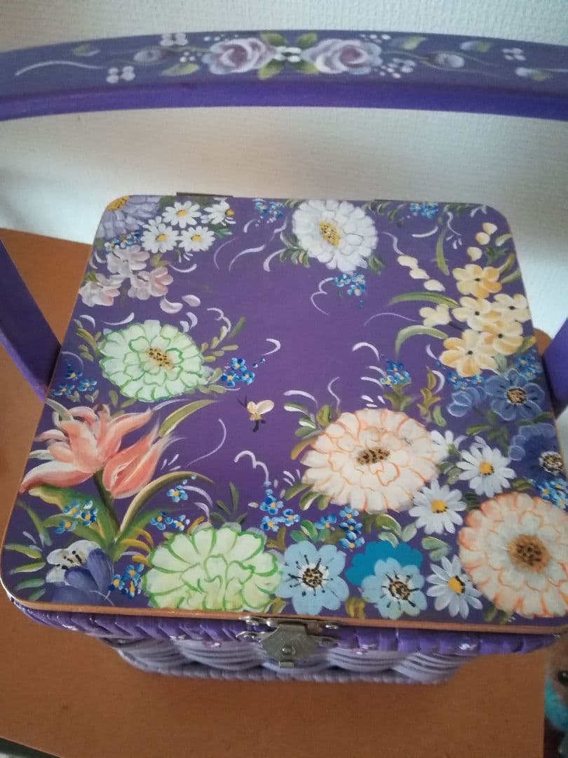 藤のバスケット