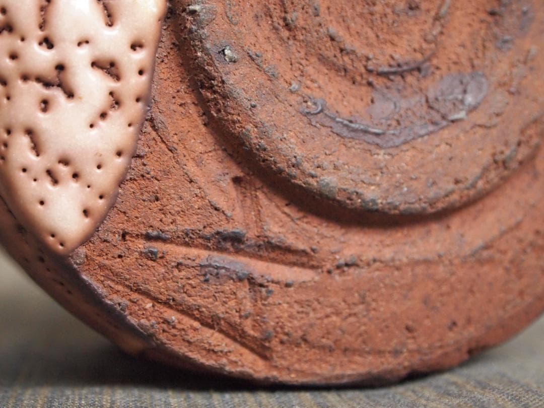 美品★山田和《師：加藤唐九郎》〈紫・炎舞〉志野茶碗★共箱・布