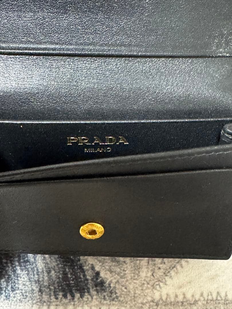 PRADA ブラックレザー　名刺入れ