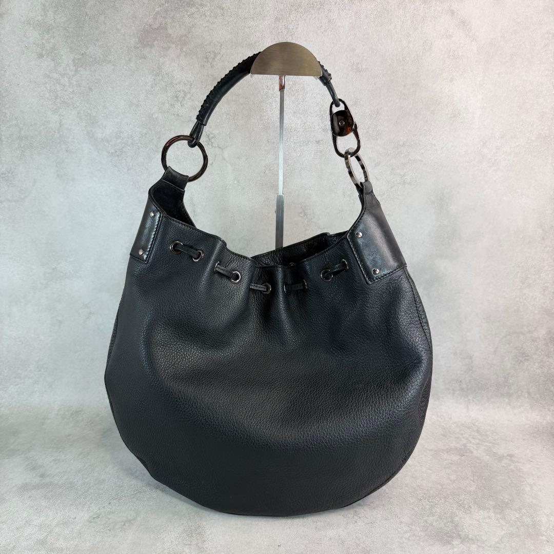 Gucci グッチ　 ショルダーバッグ　レザー　ポーチ付き