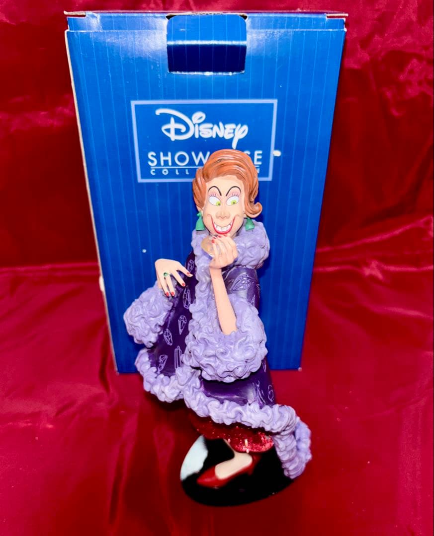 ショーケース　ビアンカの大冒険　ディズニー　ヴィランズ　マダムメデューサ　置物