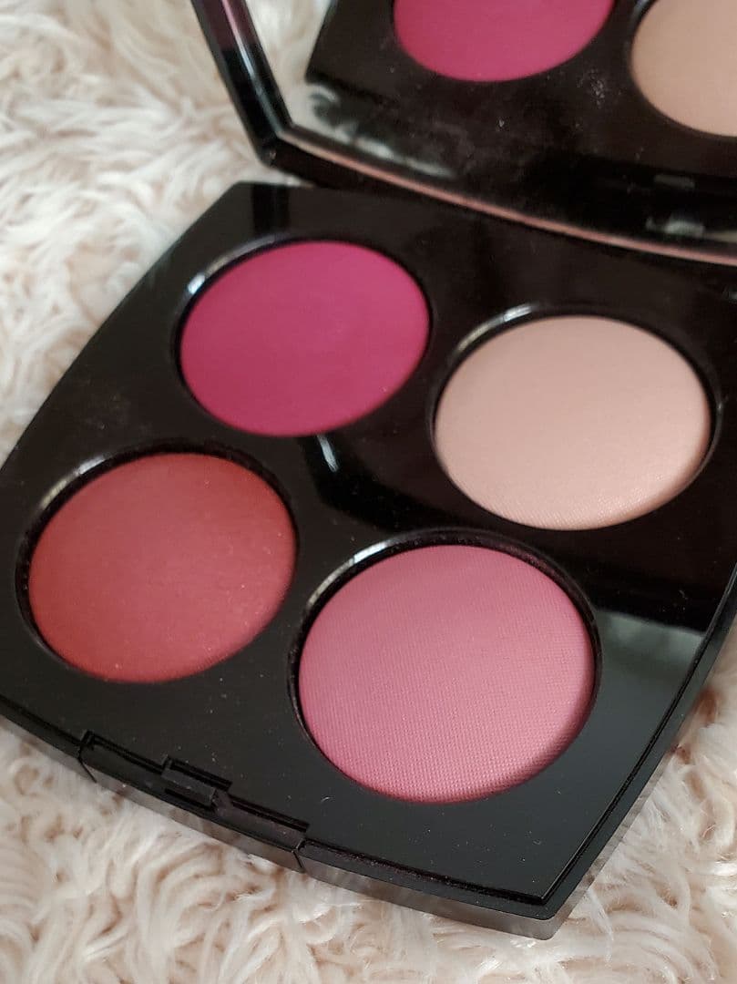 シャネル ルージュ ヌワール コンフィダンス アイチークカラーパレット