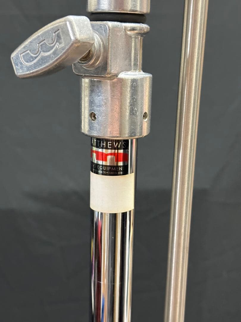 Matthews(マシューズ) センチュリースタンド 40インチ シルバー