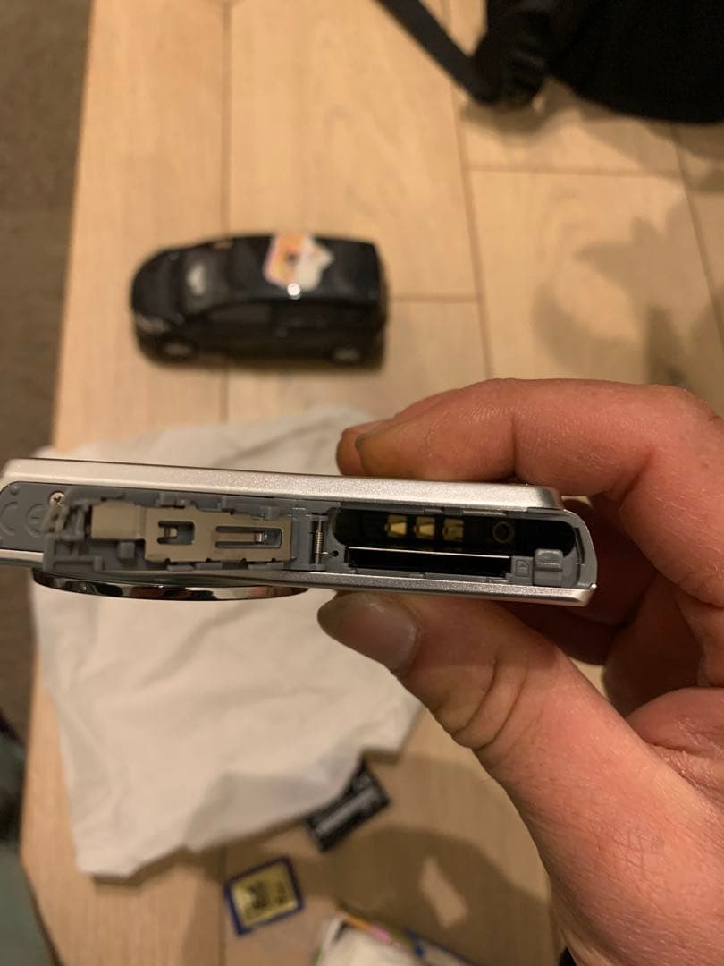 [美品]CASIO EXILIM EX-Z880 ホワイト