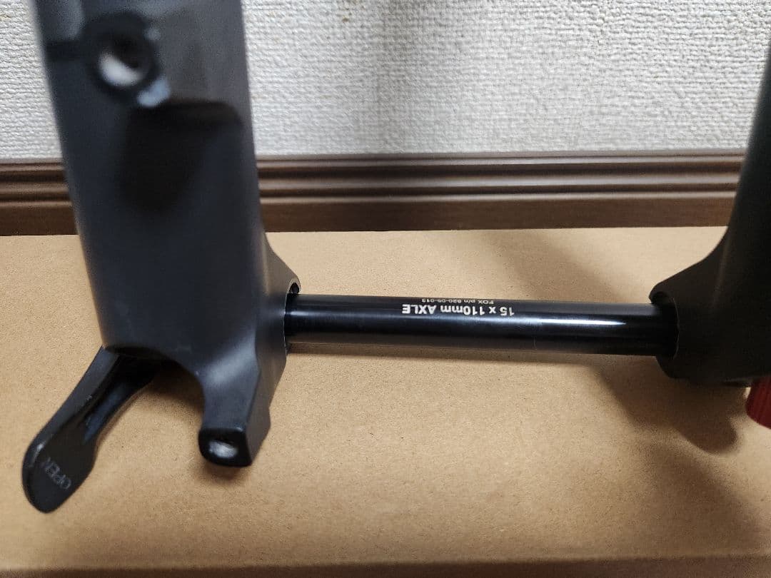 FOX 32 サスペンションフォーク 27.5インチ ブラック