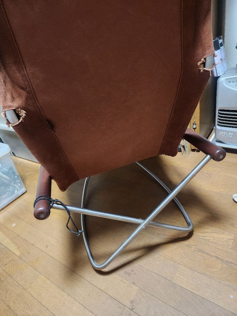 ニーチェア ロッキング