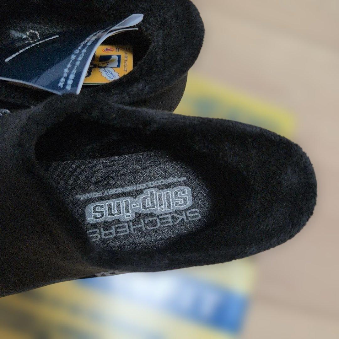 新品　SKECHERS Hands Free Slip-Ins ショートブーツ