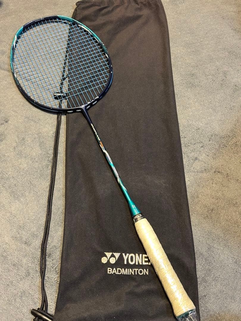 ラケット YONEX NANOFLARE700 4UG5