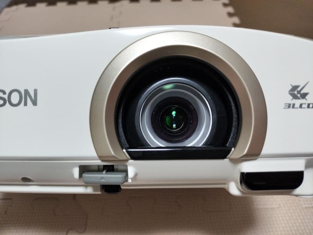 プロジェクター EPSON EH-TW5200