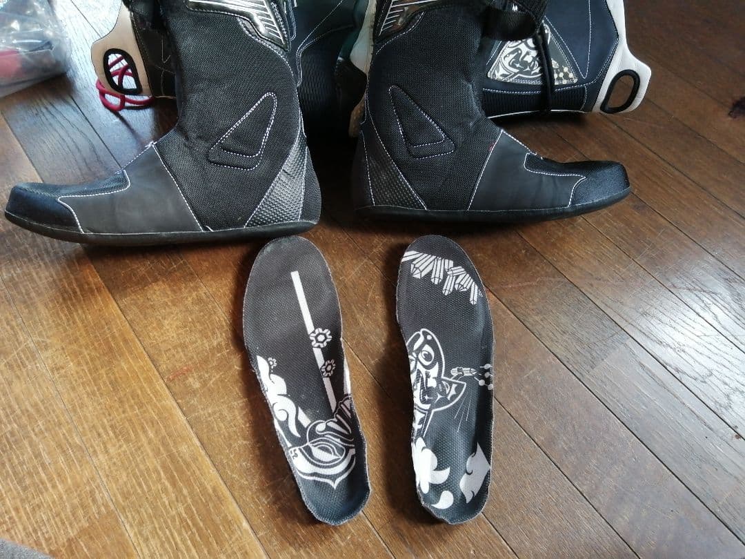 【期間限定オークション値下げ中】ナイキ スノーボードブーツ Nike Kaiju