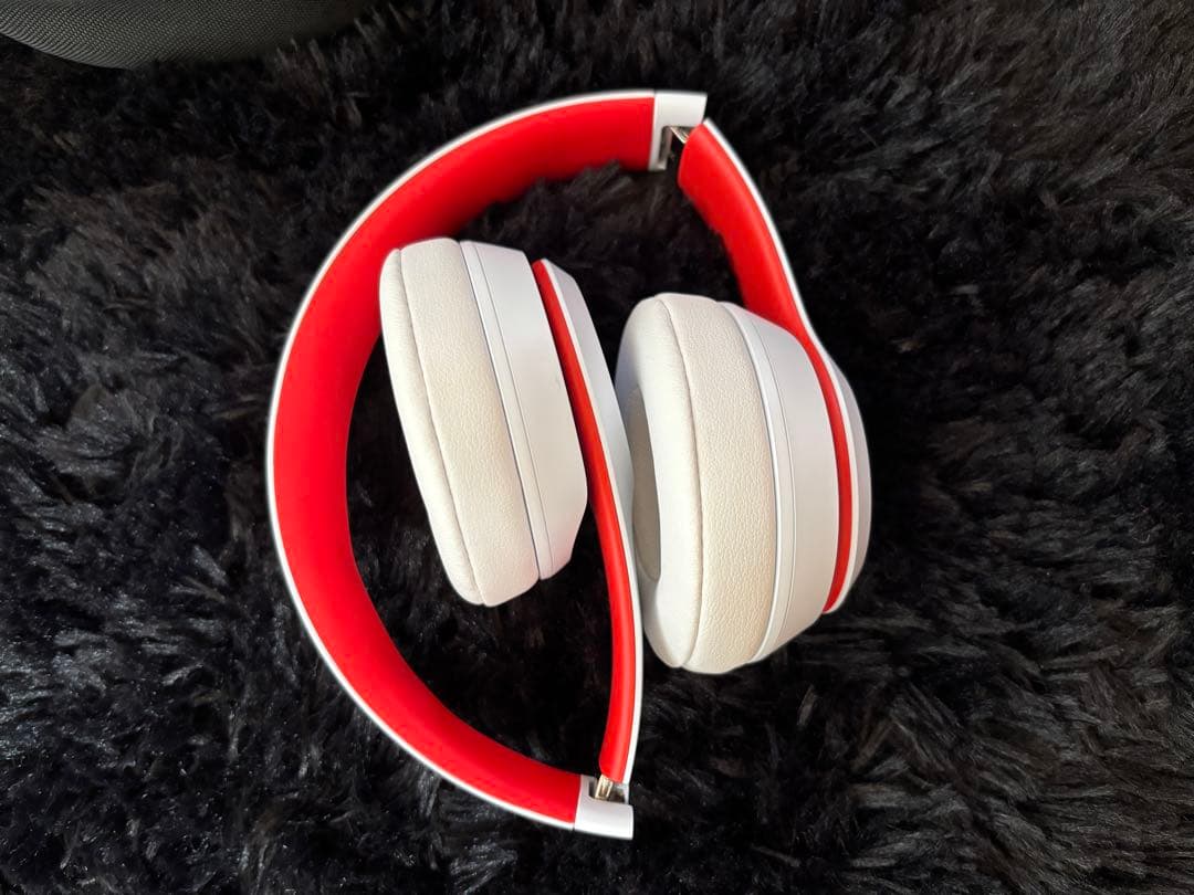 【まつんふ様】Beats Solo3 Wireless ワイヤレスヘッドホン