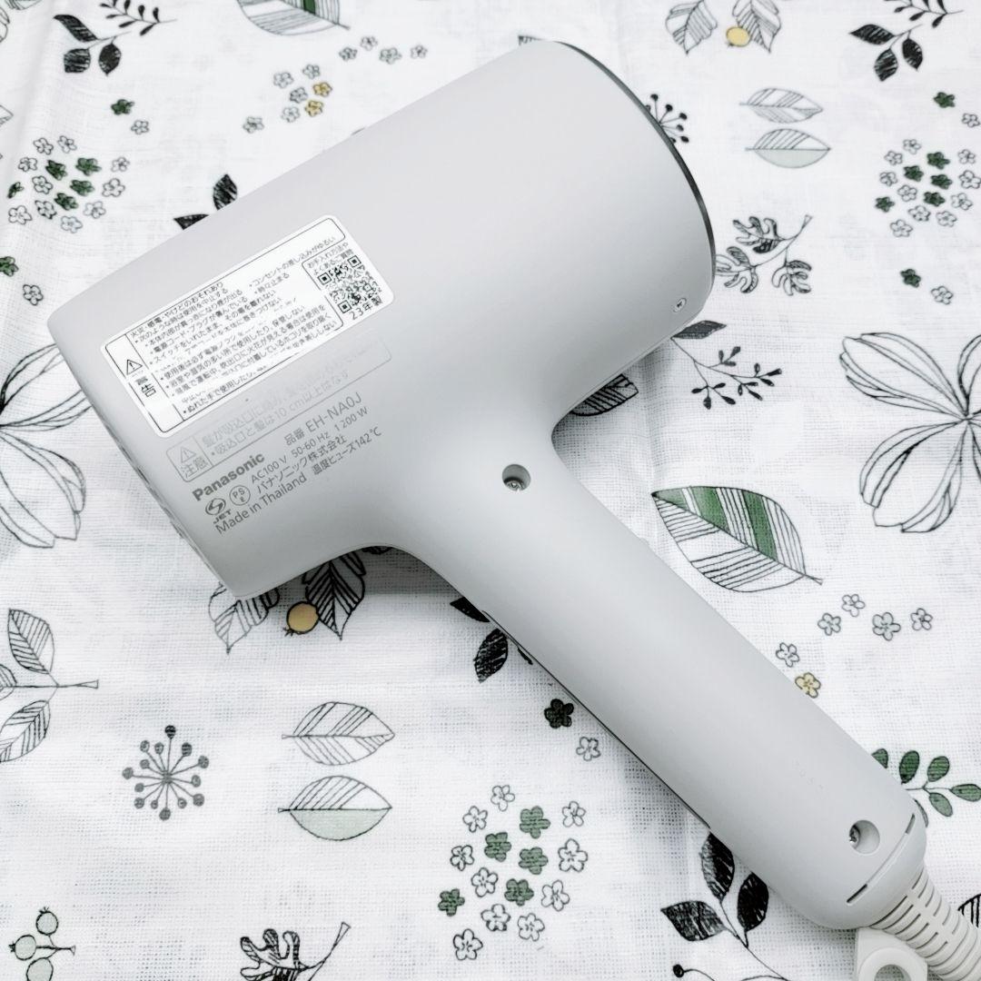 ほぼ未使用⭐️ノズル付きPanasonic ナノケア ドライヤー EH-NA0J