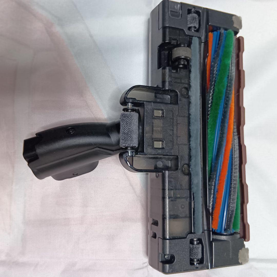 東芝コードレス掃除機VC-CLX51　2022年製　取説無し、付属品欠品有り