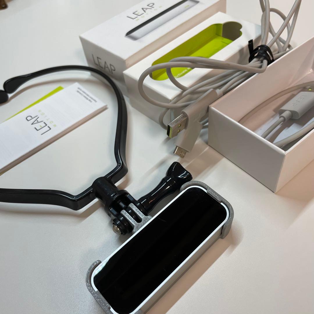 LEAP MOTION 本体+ネックストラップ(別売り品)