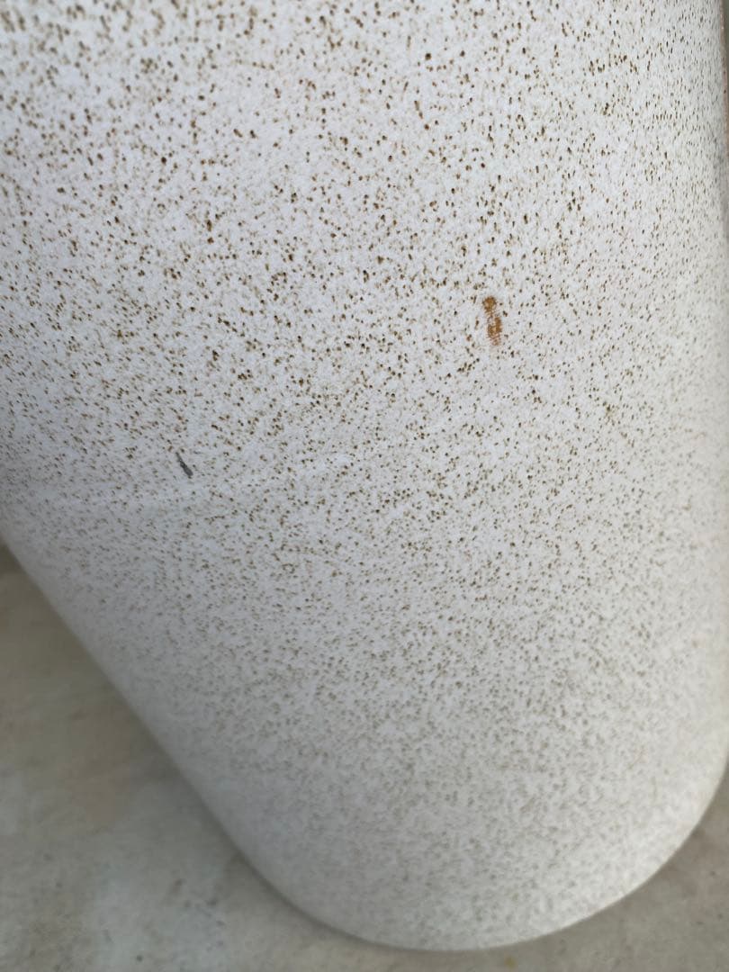 陶器　傘立て　白　信楽焼　白窯　唐草彫　 格子彫