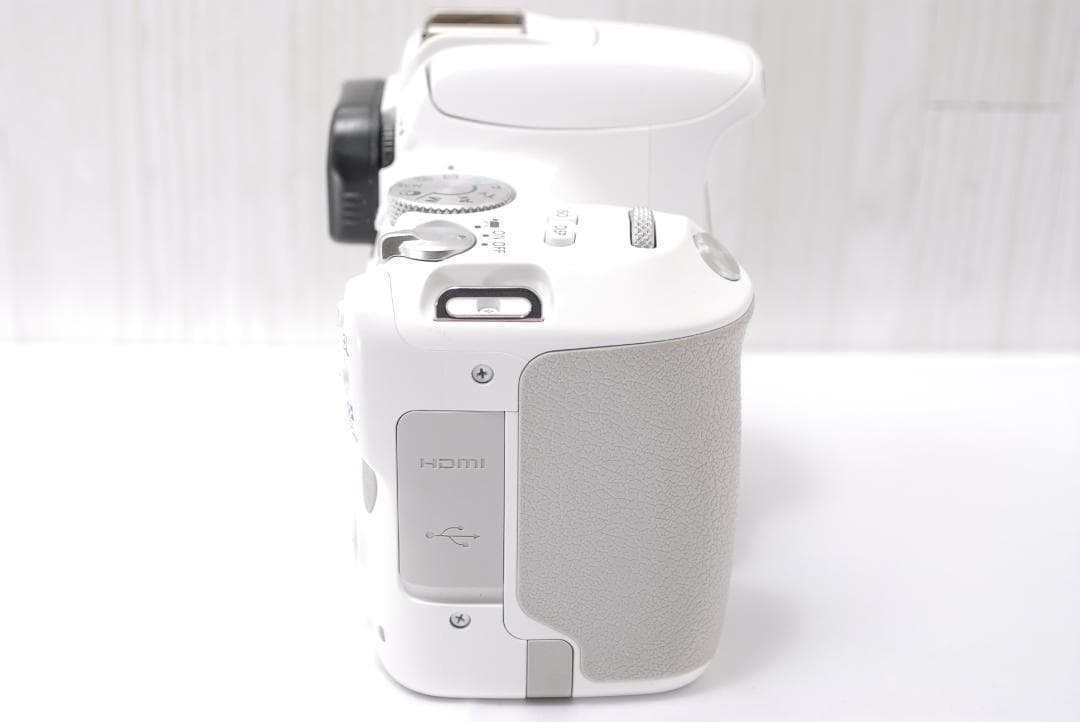 ✨人気色ホワイト✨Canon Kiss X9 スマホ転送 収納バッグ付き❤️