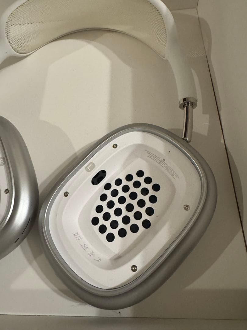 AirPods Max シルバー