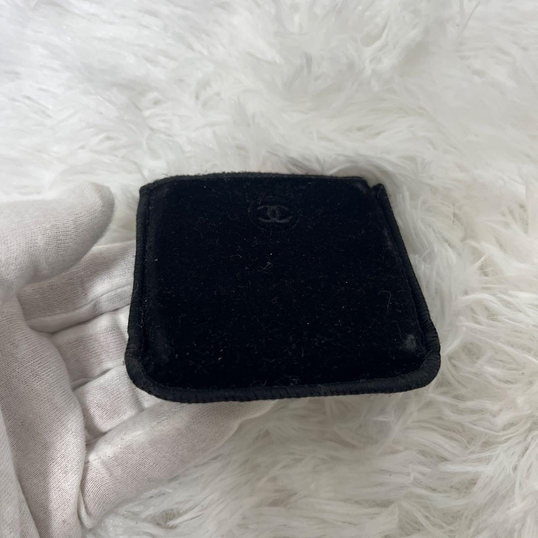 シャネル　CHANELコンパクトダブルミラー バレリーナ 111