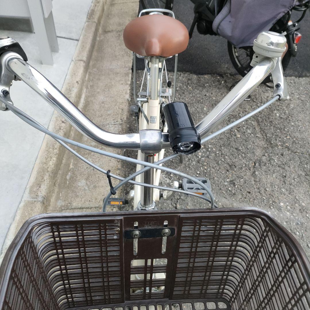 ブリヂストン　エブリッジU　クリームアイボリー　内装3段