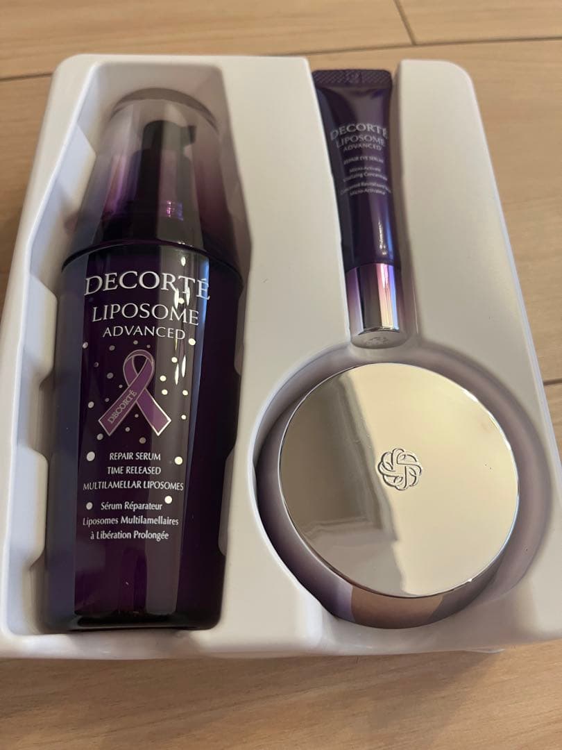 コスメデコルテ　パープルリボンキット　リポソームアドバンストリペアセラム未使用