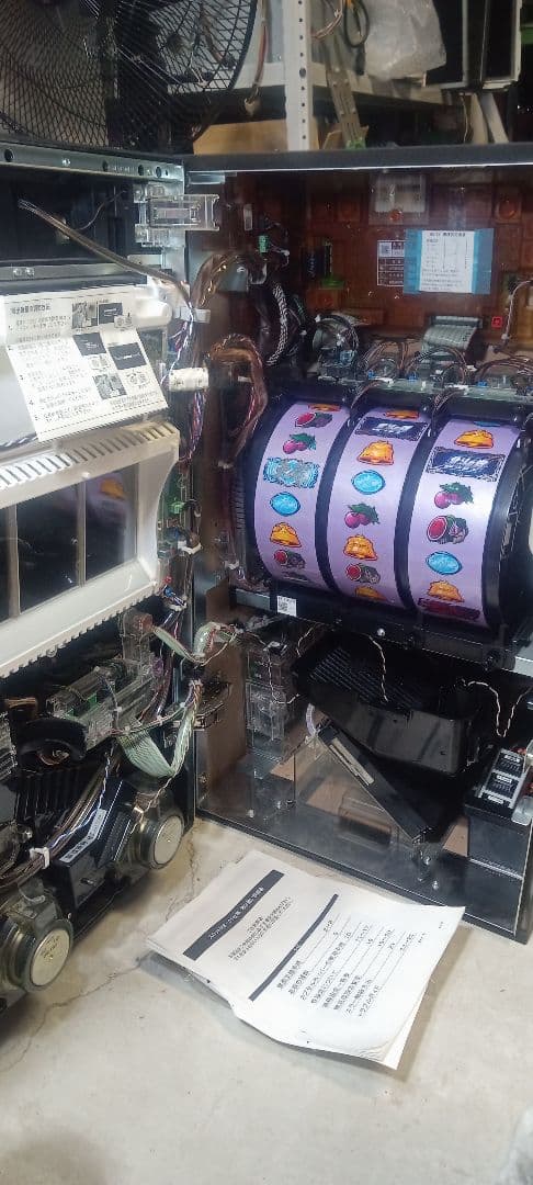 送料込　パチスロ　実機　サミー　北斗の拳　修羅　　アミューズ　不要　家スロ