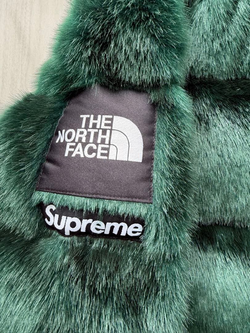 ジャケット・アウター Supreme / The North Face Nuptse Jacket
