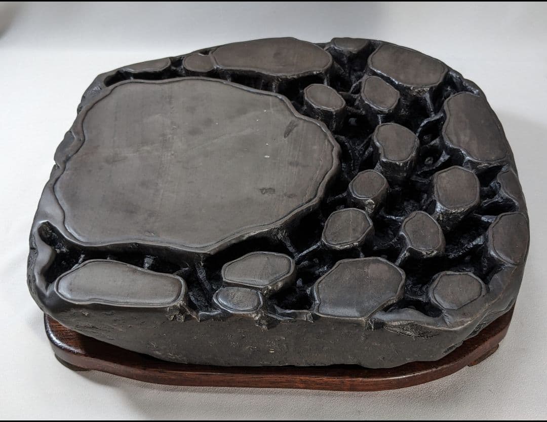 中国端渓硯　超特大硯　石紋　石斑　鋒鋩（ほうぼう）　馬肝色　骨董　書道具　希少品