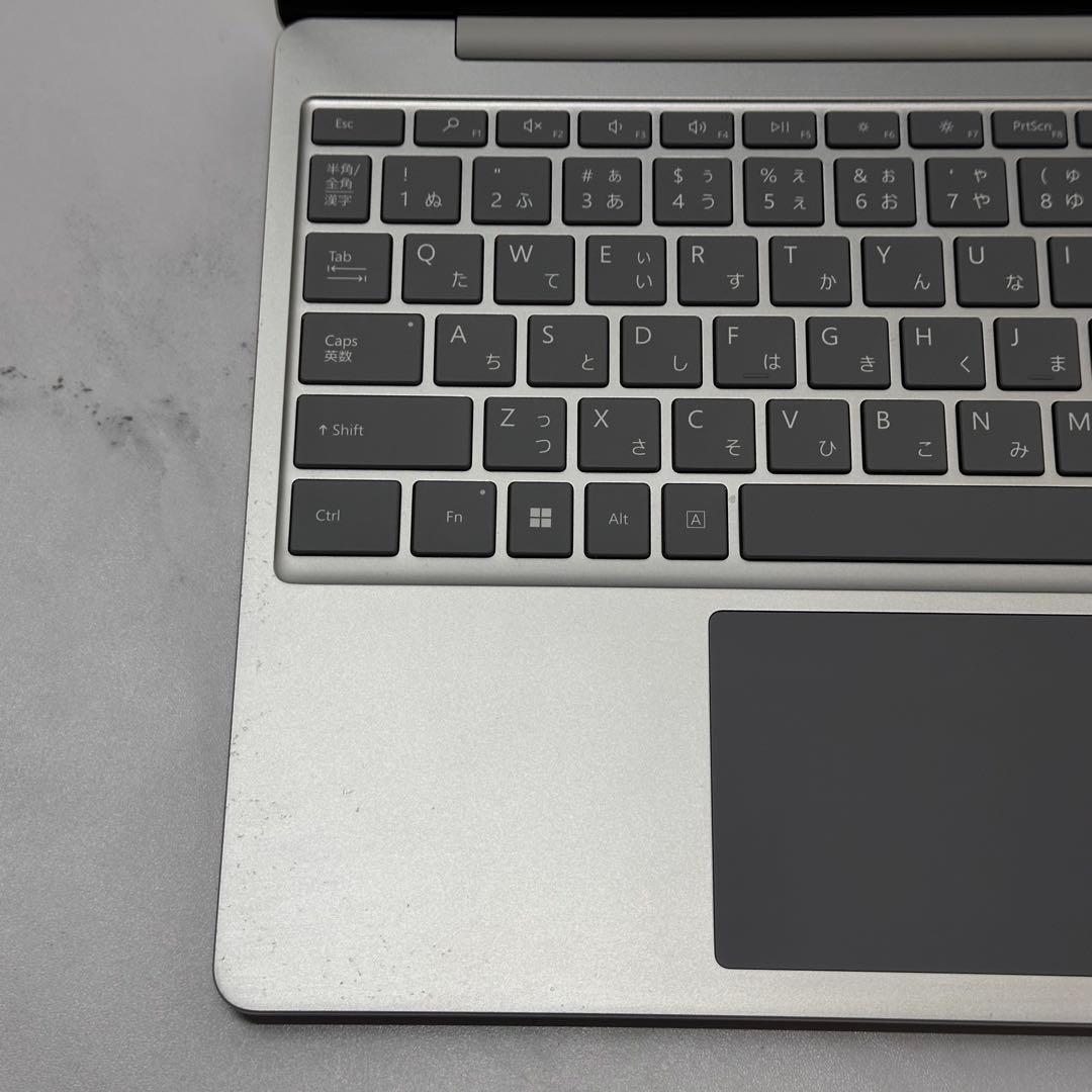 【化粧箱付属】Surface Laptop Go 2 Corei5/8/256