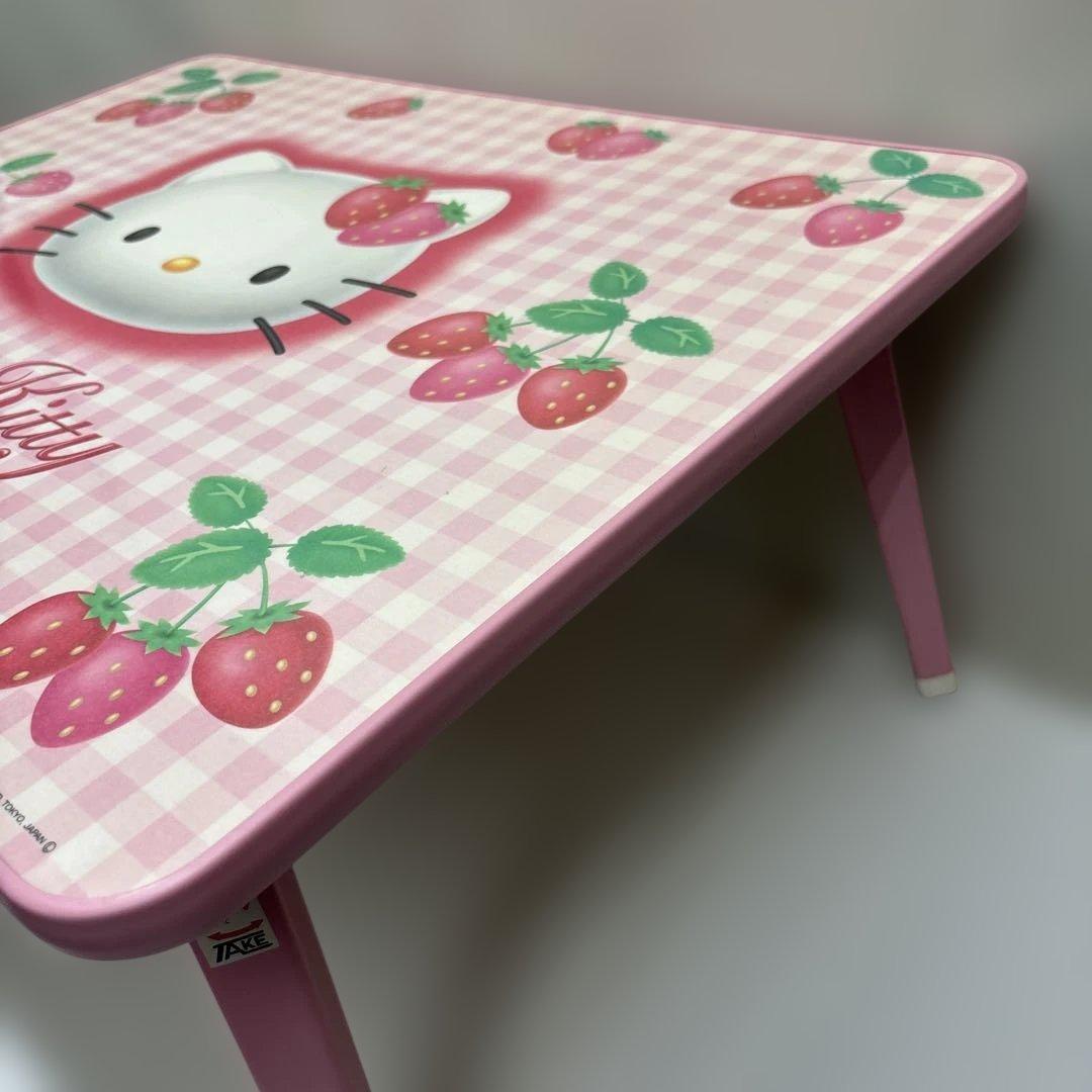 ハローキティレトロ 折り畳みテーブル 野いちご サンリオ 苺