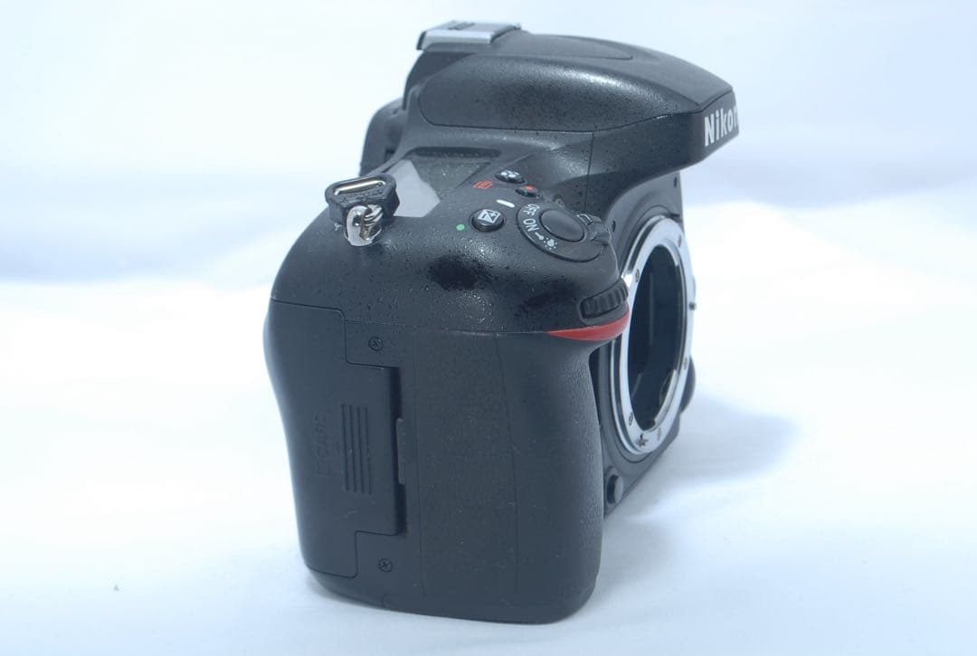 【美品】Nikon D610 ボディ フルサイズ 動作良好 付属品充実セット