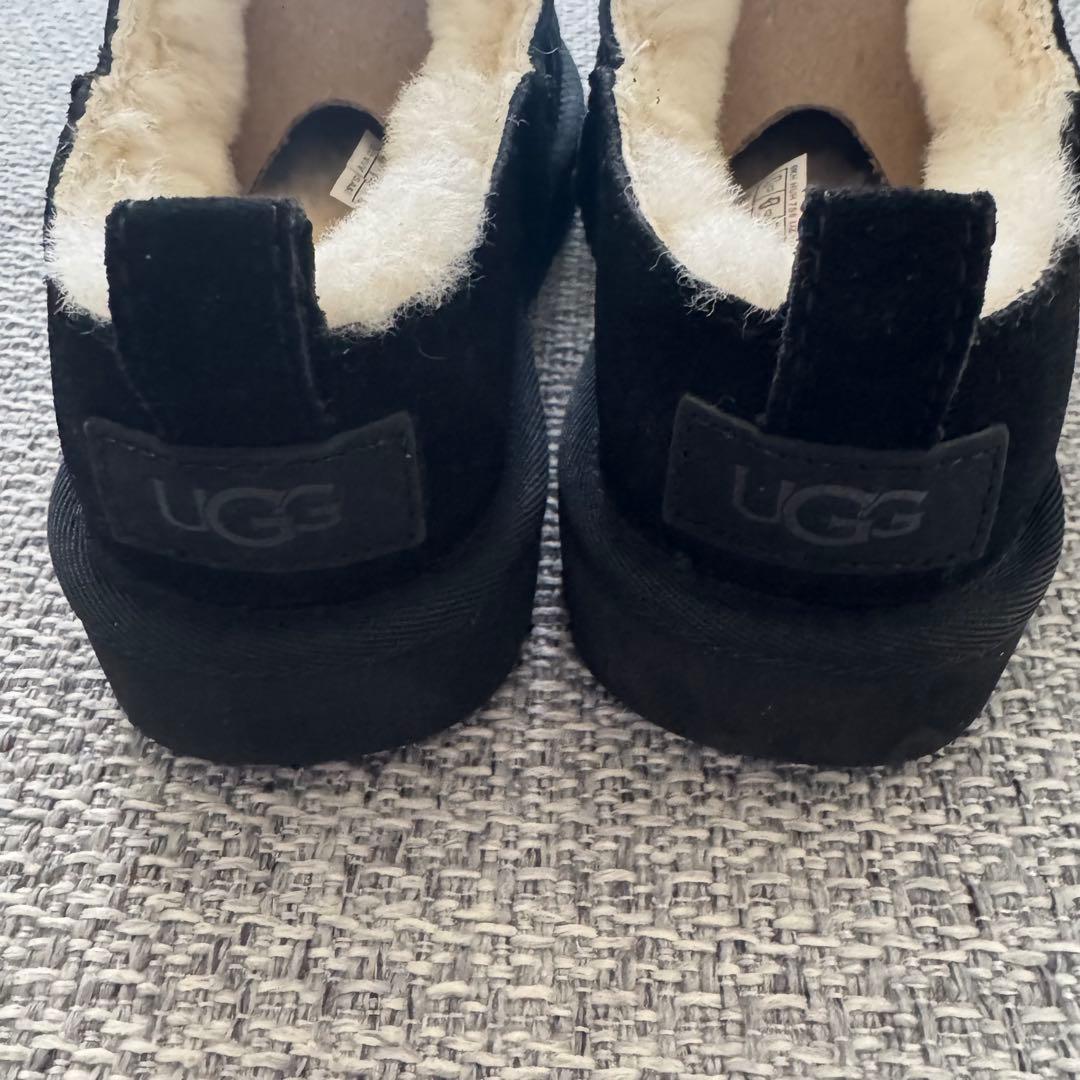 アグ　クラシック　マイクロ