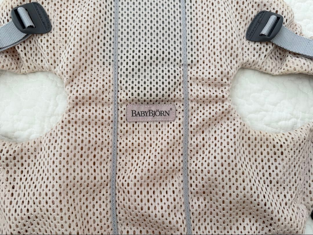 BABYBJÖRN ベビービョルン　メッシュ抱っこ紐