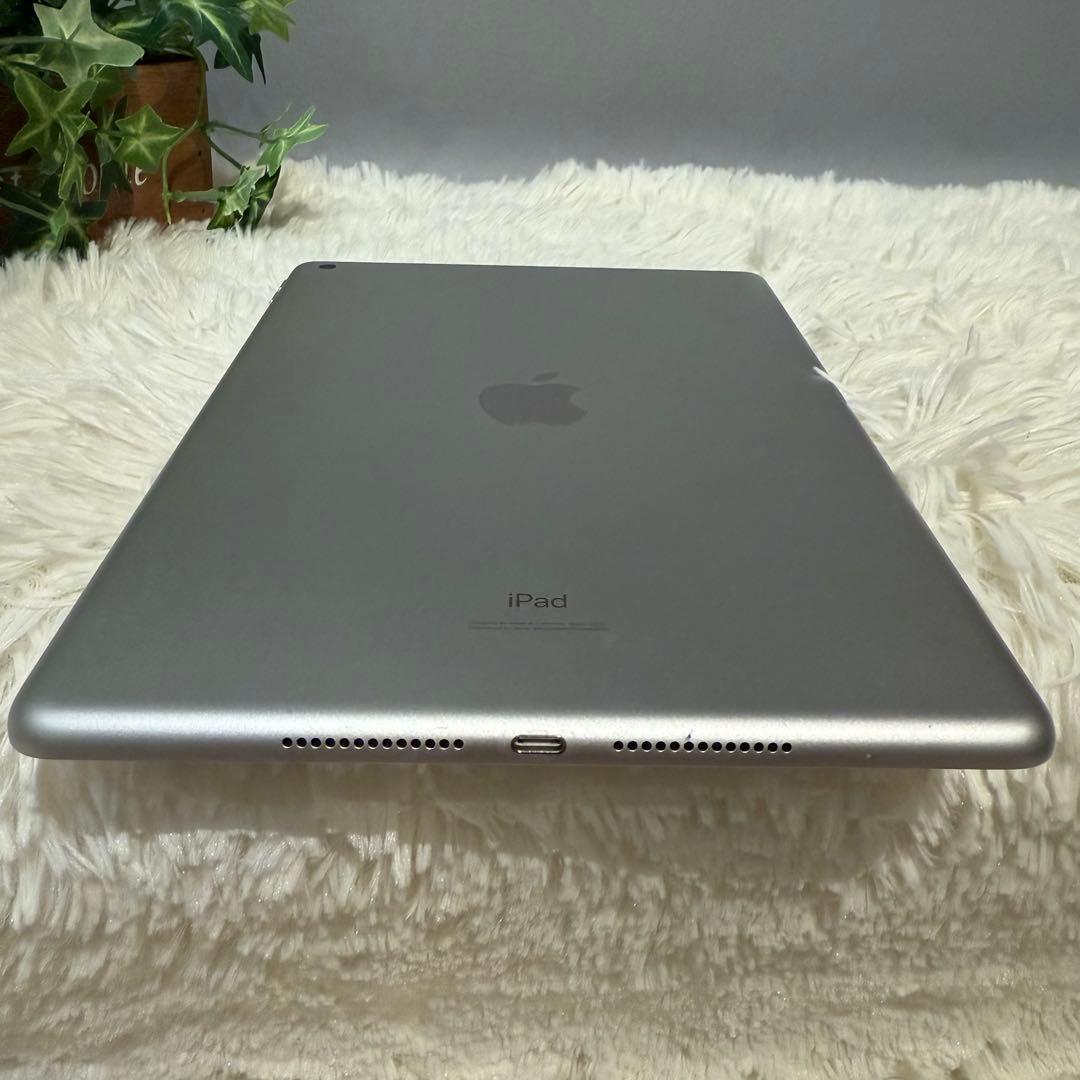 シルバー【美品】iPad 第7世代 32GB A2197