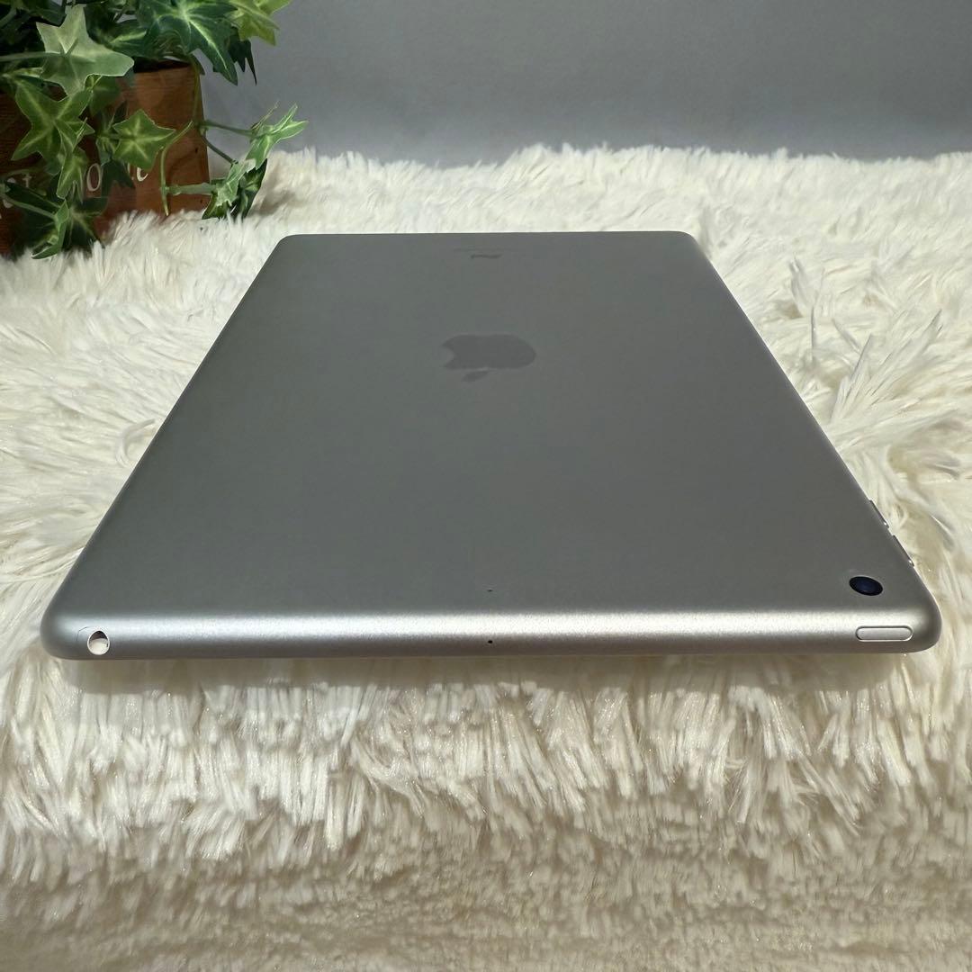 シルバー【美品】iPad 第7世代 32GB A2197
